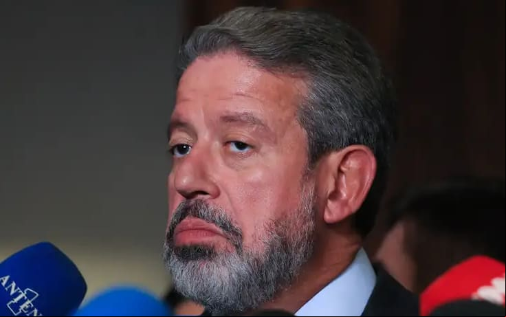 O presidente da Câmara dos Deputados, Arthur Lira (PP-AL), tem uma audiência no STF nesta quarta-feira (23) para tratar de emendas parlamentares, pauta de uma queda de braço entre o Parlamento e o Judiciário