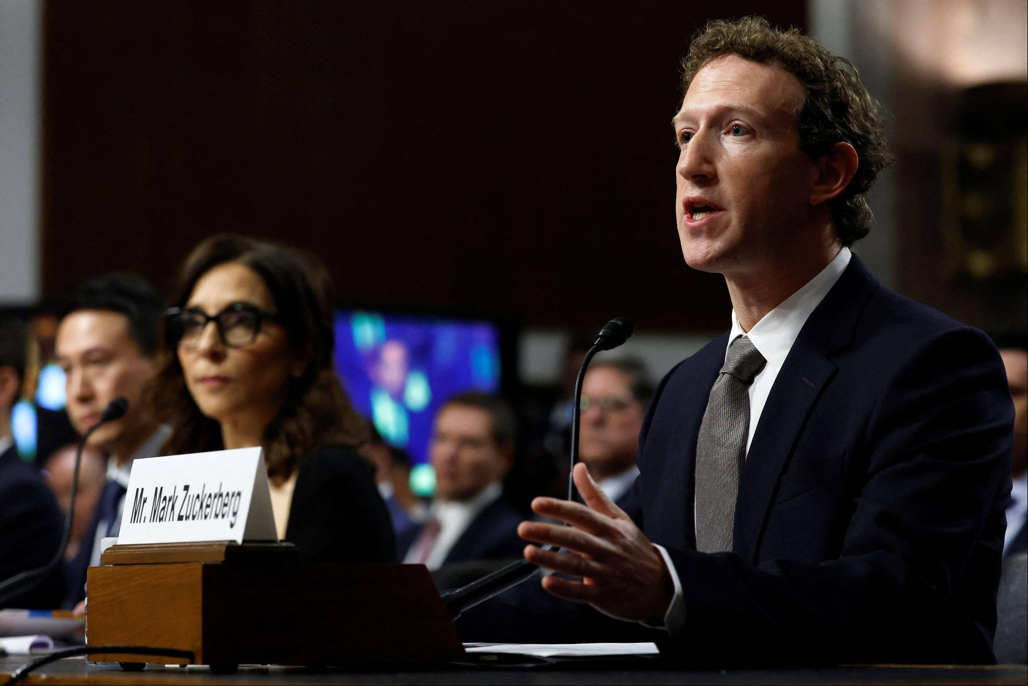 Mark Zuckerber afirmou que 'países da América Latina têm tribunais secretos que podem ordenar que empresas removam conteúdos de forma silenciosa'