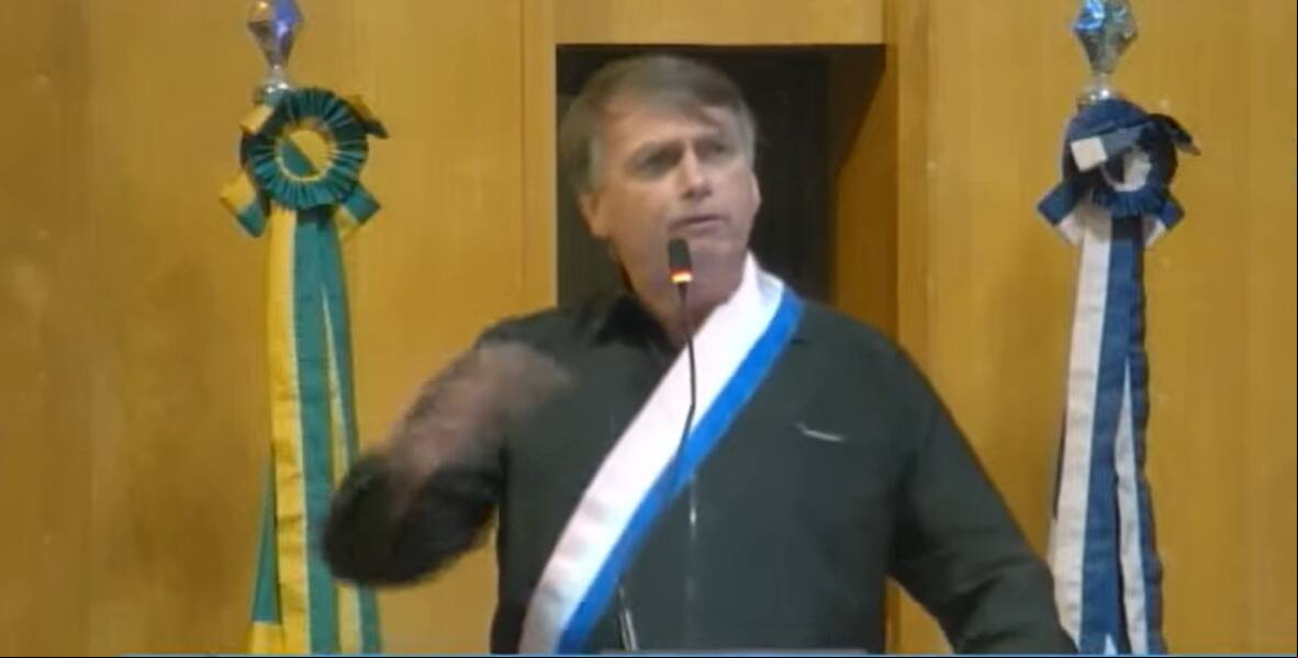 O ex-presidente Jair Bolsonaro durante fala no Espírito Santo O ex-presidente Jair Bolsonaro durante fala no Espírito Santo