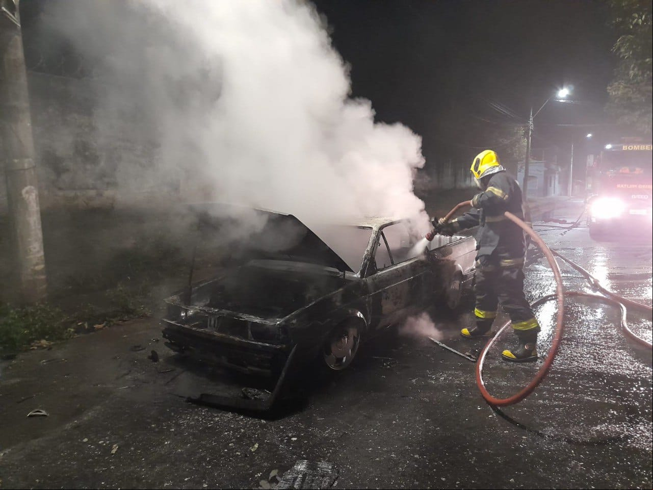 Incêndio começou na parte do motor