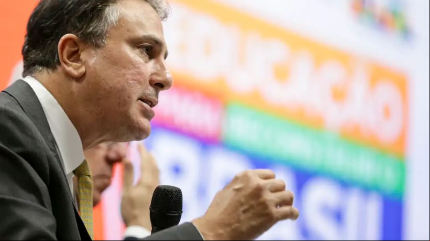 O ministro da Educação, Camilo Santana O ministro da Educação, Camilo Santana