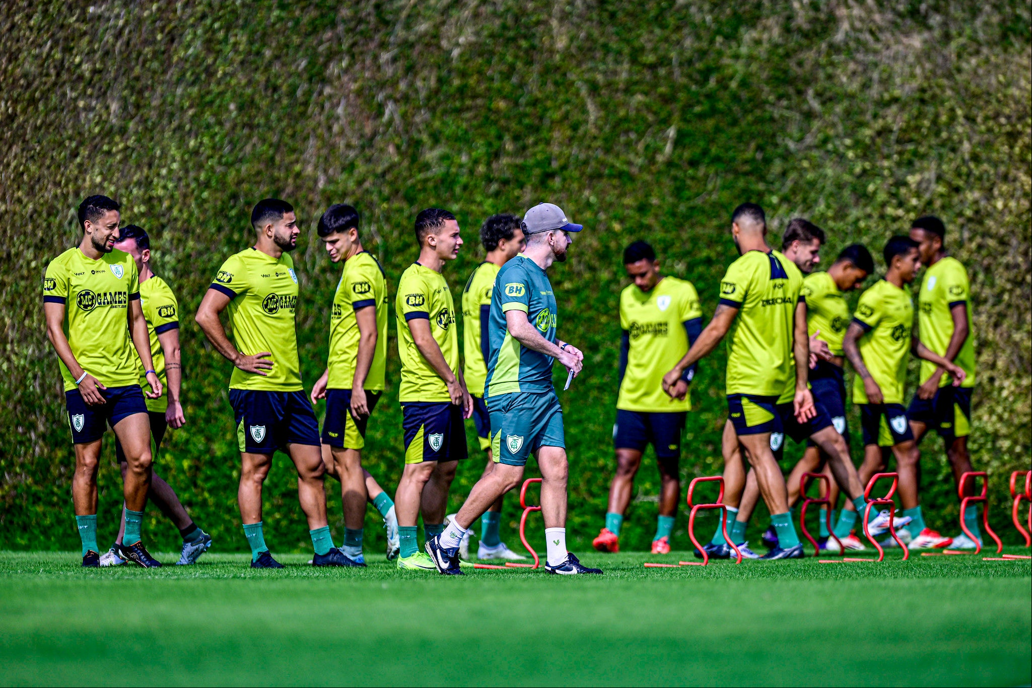  Treino na manhã deste sábado (24), realizado no CT Lanna Drumond, focado no próximo jogo