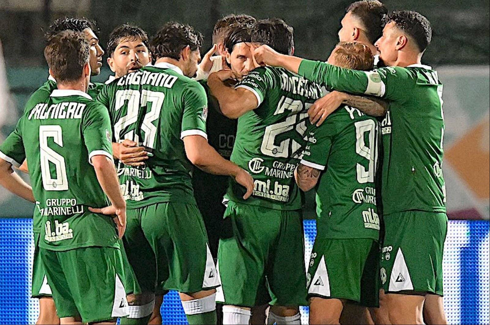 Avellino comemorou o o para a segundona no último final de semana