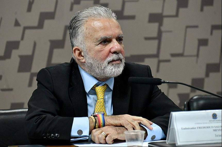 O embaixador do Brasil em Israel, Frederico Meyer O diplomata Frederico Meyer vai assumir o cargo de representante do Brasil junto à Conferência do Desarmamento, na Suíça.