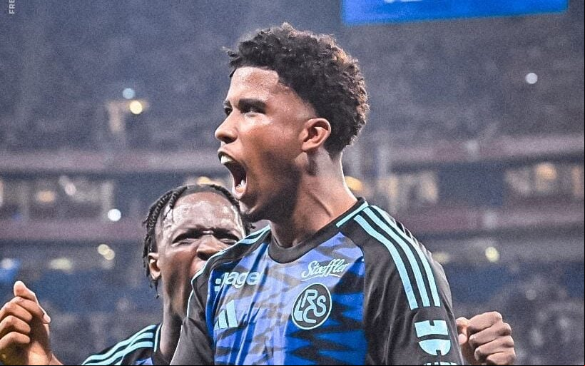 Andrey Santos comemora gol pelo Strasbourg, da França (Foto: Divulgação/Strasbourg)