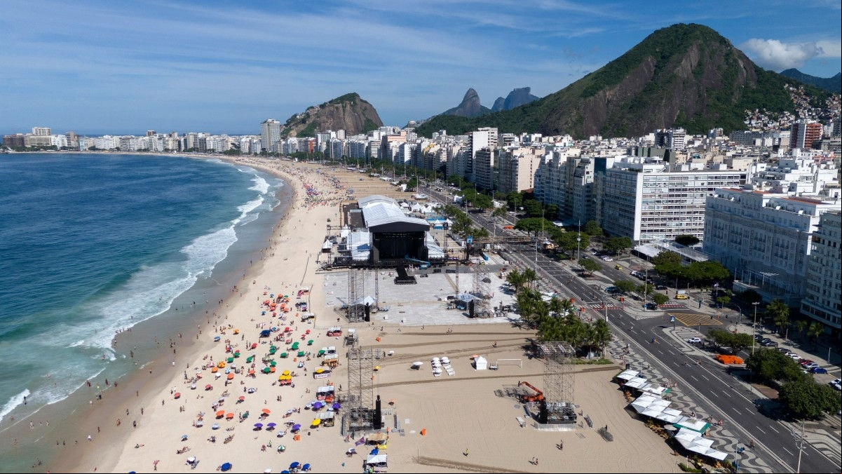 Aerial view of the stage for the show of US singer Lady Gaga at Copacabana Beach in Rio de Janeiro, Brazil, on April 27, 2025. Lady Gaga will perform a free mega-concert on May 3 on Rio de Janeiro's Copacabana Beach. (Photo by Pablo PORCIUNCULA / AFP)