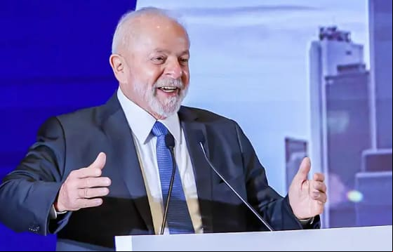 O presidente da República, Luiz Inácio Lula da Silva (PT), discursa na abertura de seminário no Hotel Ritz-Carlton, em Riade