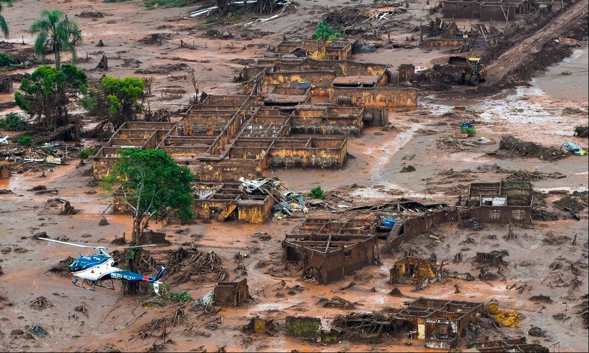 Tragédia matou 19 pessoas e afetou mais de 40 municípios com os cerca de 62 milhões de metros cúbicos de rejeitos que foram despejados