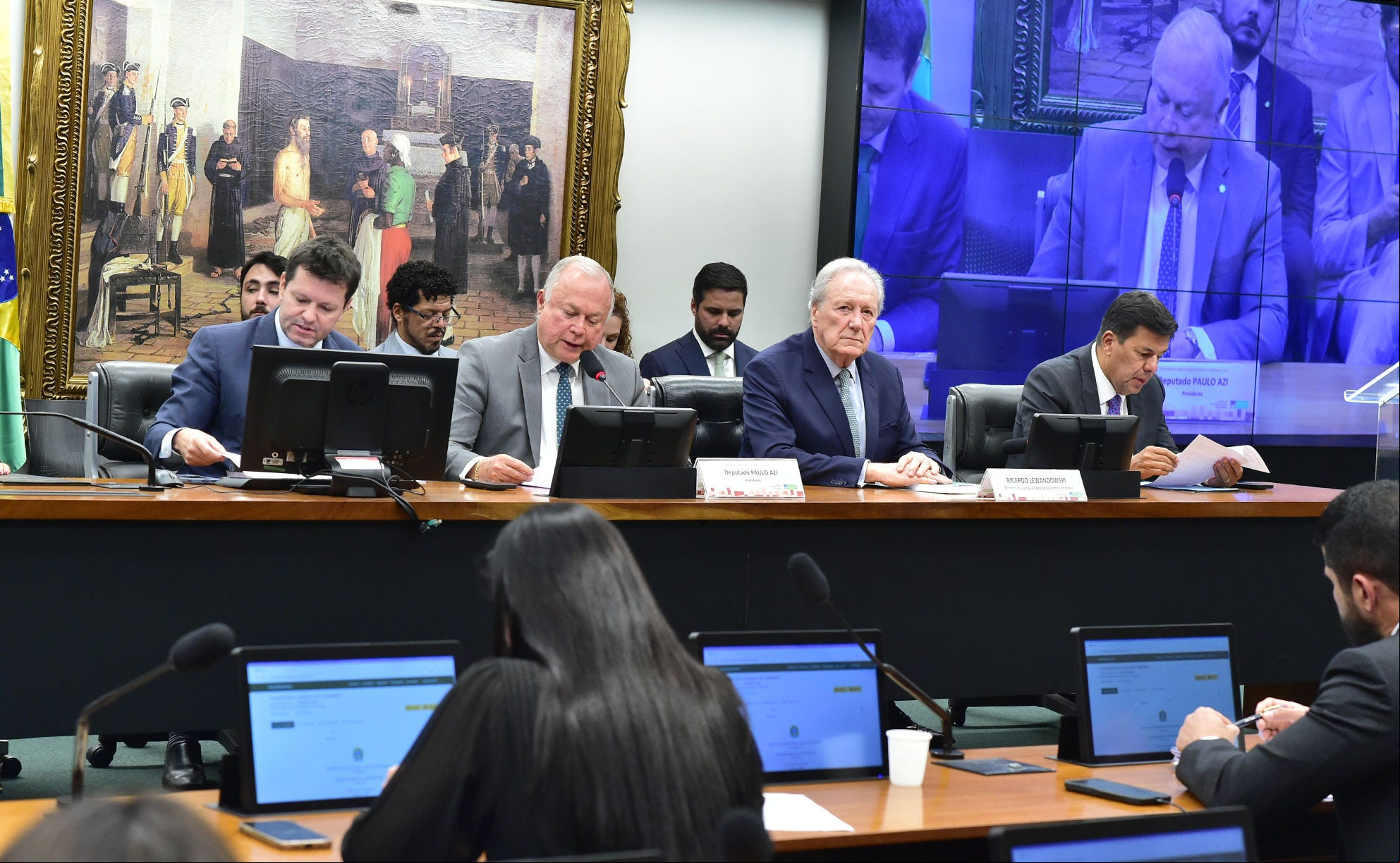 Audiência na Comissão de Constituição e Justiça (CCJ) da Câmara recebeu ministro da Justiça, Ricardo Lewandowski, para debater PEC da Segurança Pública