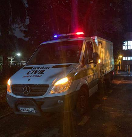 Rabecão O corpo foi removido para o Instituto Médico Legal (IML)