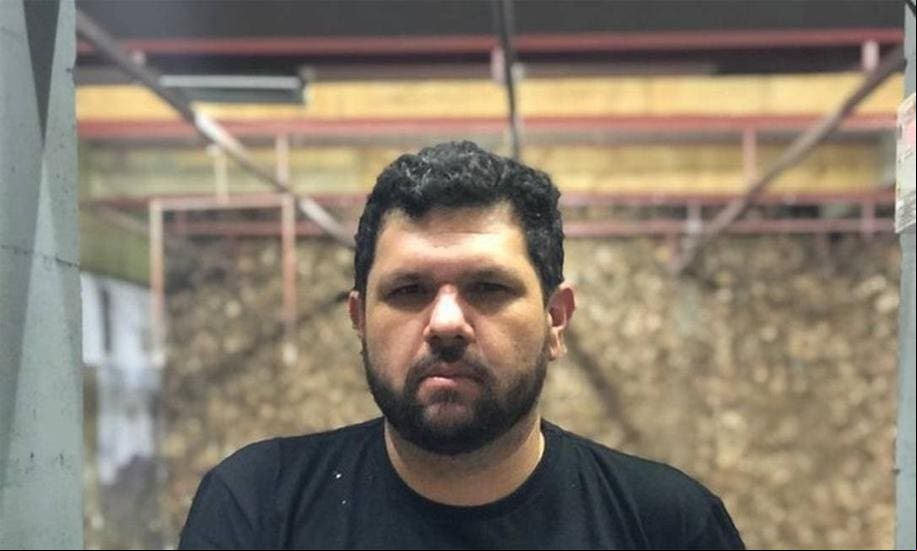 O blogueiro bolsonarista Oswaldo Eustáquio chegou a ser localizado no Paraguai
