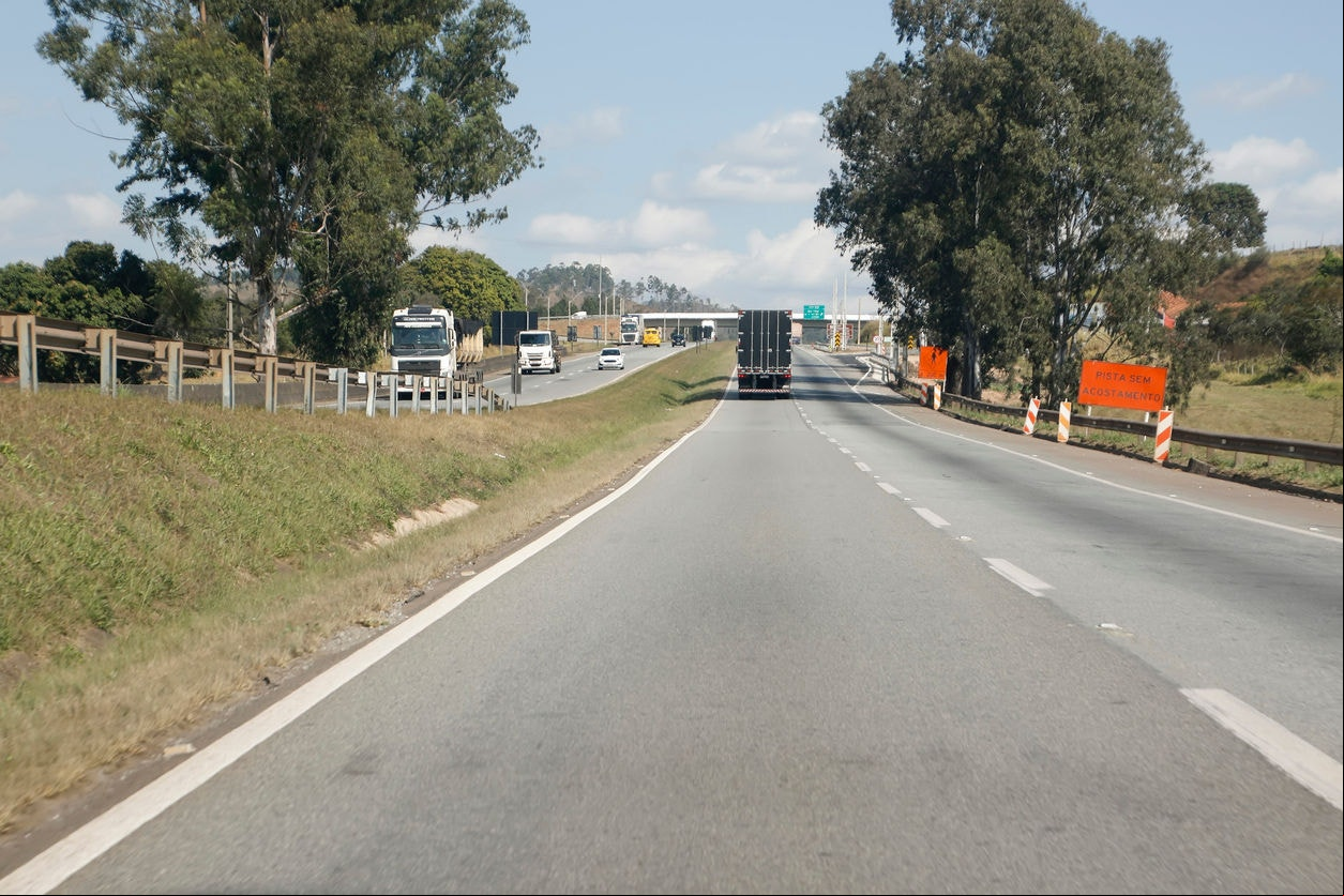 Minas Gerais, Brazil - June 26, 2024: view of the Fernao Dias highway, BR 381, with daily traffic