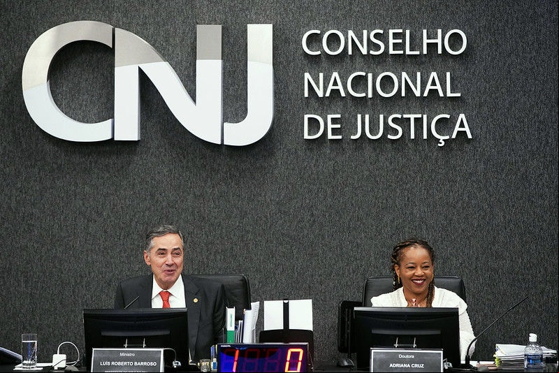 Presidente do CNJ desde outubro de 2023, Luís Roberto Barroso tem aproveitado para dialogar com a sociedade por meio da tomada de decisões que desburocratizem a vida do cidadão