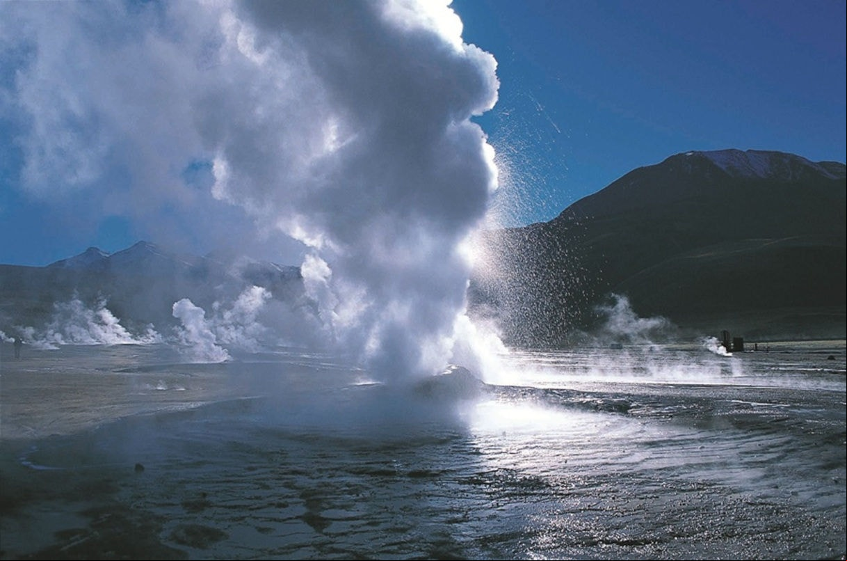 Gêiseres de Tatio: a água borbulhante jorra das profundezas da terra