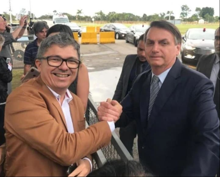 Apesar de ter ordem de prisão domiciliar e usar tornozeleira eletrônica, Wellington Macedo de Souza estava em Brasília e participou diretamente da tentativa de invasão à PF e do atentatdo à bomba no aeroporto Apesar de ter ordem de prisão domiciliar e usar tornozeleira eletrônica, Wellington Macedo de Souza estava em Brasília e participou diretamente da tentativa de invasão à PF e do atentatdo à bomba no aeroporto