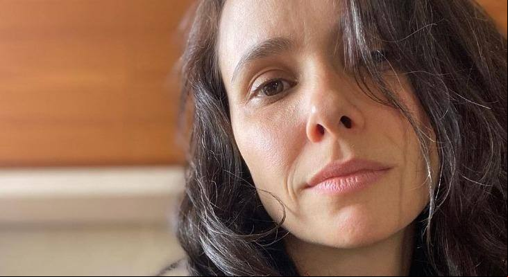 Débora Falabella Atriz diz sentir medo e conta detalhes da perseguição