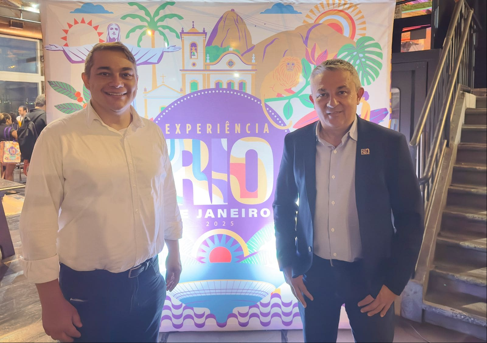 Pablo Kling (secretário de Turismo de Petrópolis) e Wanderson Farias (assessor especial da Secretaria de Estado de turismo do Rio de Janeiro) durante o roadshow