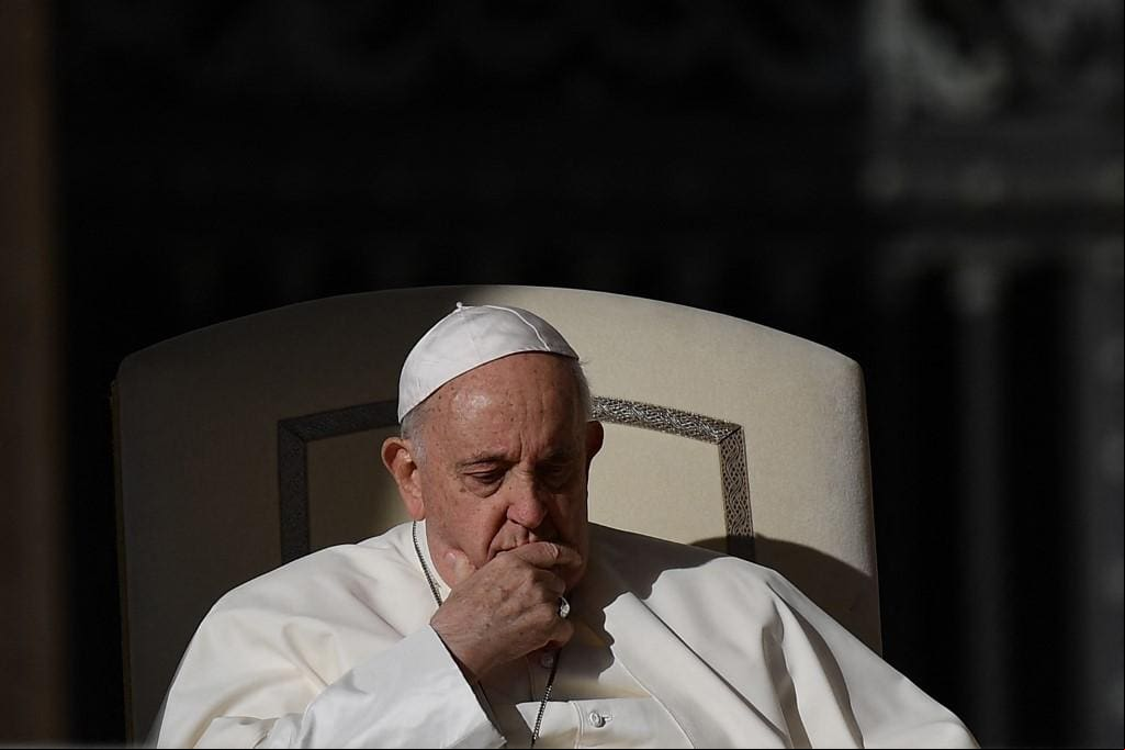 Papa Francisco Papa Francisco estava com saúde debilitada nos últimos anos