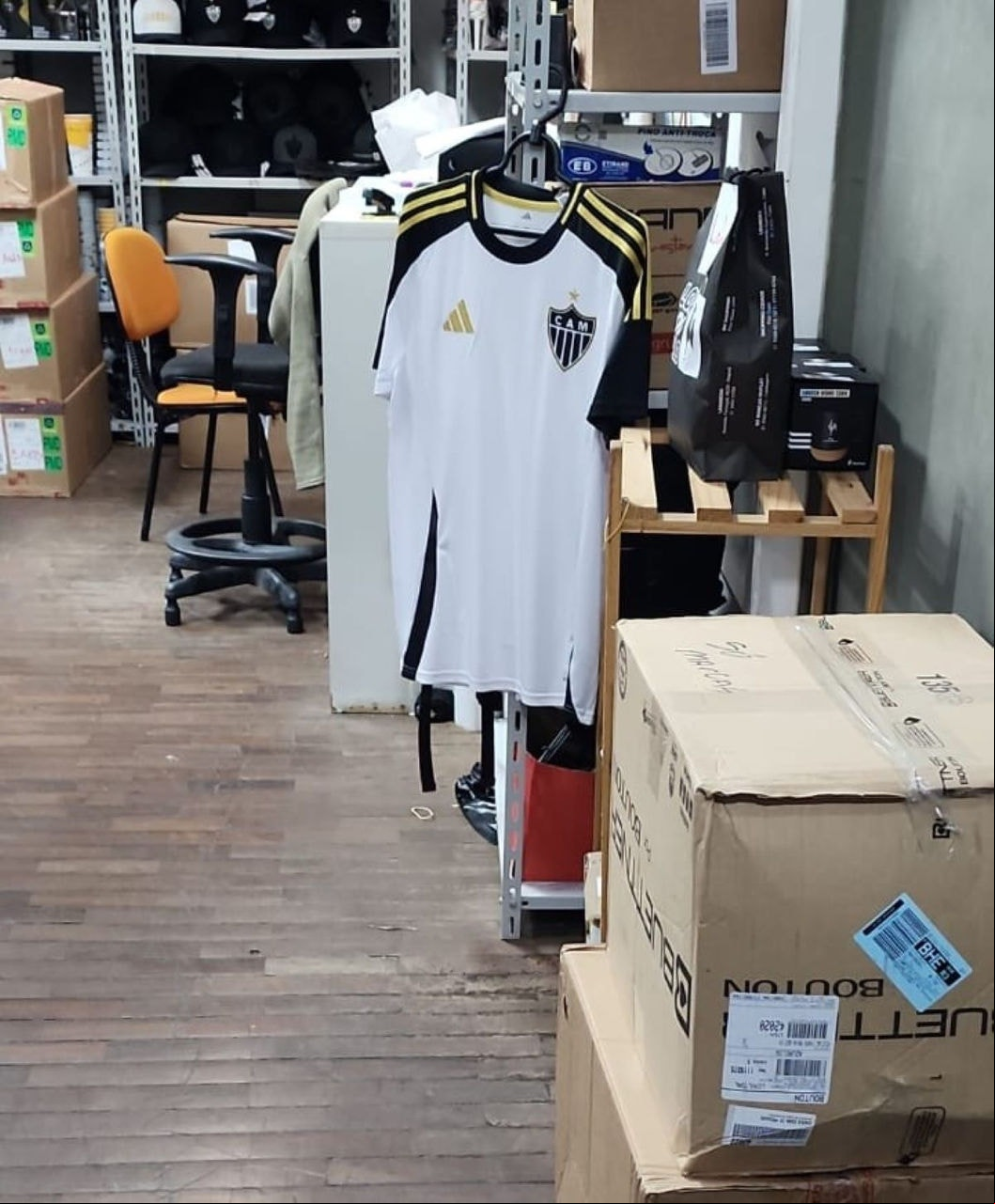 Suposta nova camisa do Atlético vazou nas redes sociais
