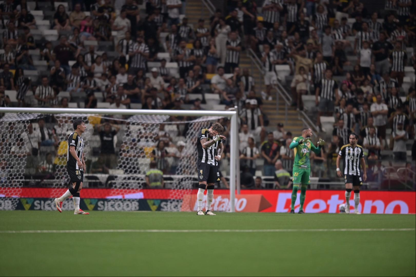 No primeiro jogo da "nova Arena", foi com emoção, mas o Galo venceu o Fluminense