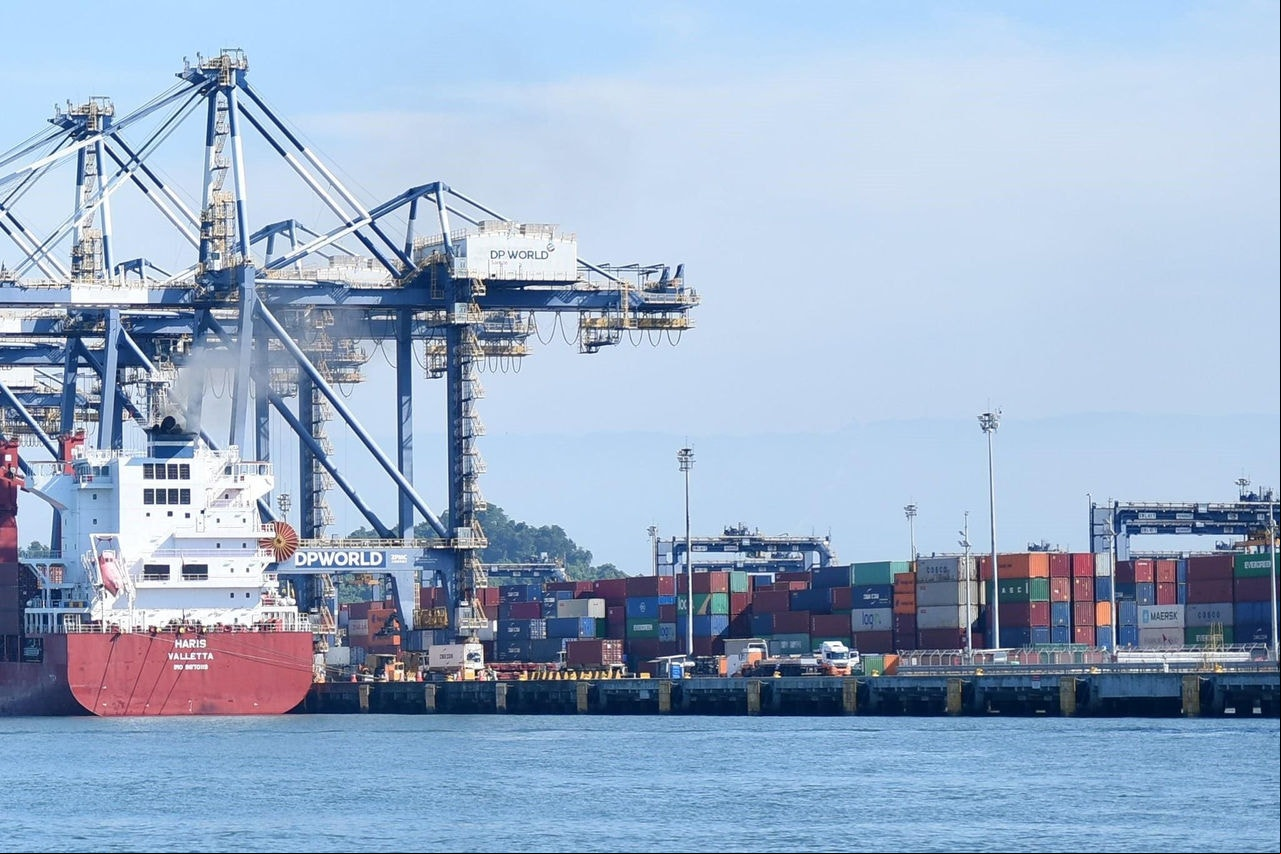 Porto de Santos é o maior da América Latina