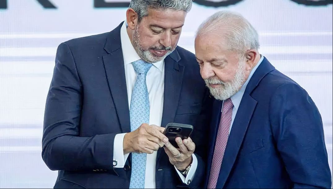 O presidente da República, Luiz Inácio Lula da Silva (PT), e o presidente da Câmara dos Deputados, Arthur Lira (PP-AL) O presidente da República, Luiz Inácio Lula da Silva (PT), e o presidente da Câmara dos Deputados, Arthur Lira (PP-AL)